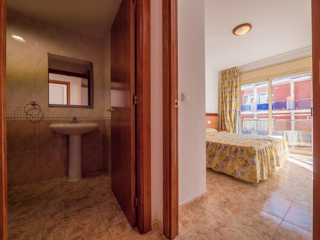 Apartaments Ar Easy Santa Anna II Lloret de Mar Dış mekan fotoğraf
